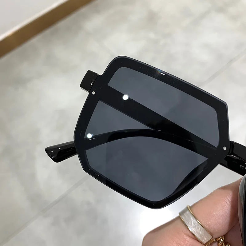 Gafas de Sol Retro Unisex | Big Frame Cuadrado | Elegancia y Protección para Todos